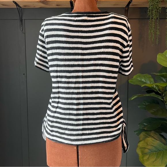 Madewell black and white stripe shirt style #L0852 size medium - Picture 5 of 9